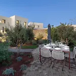 Villa Votsalakia - Seaside Brand New 4 Bdr Oleander Alikí
