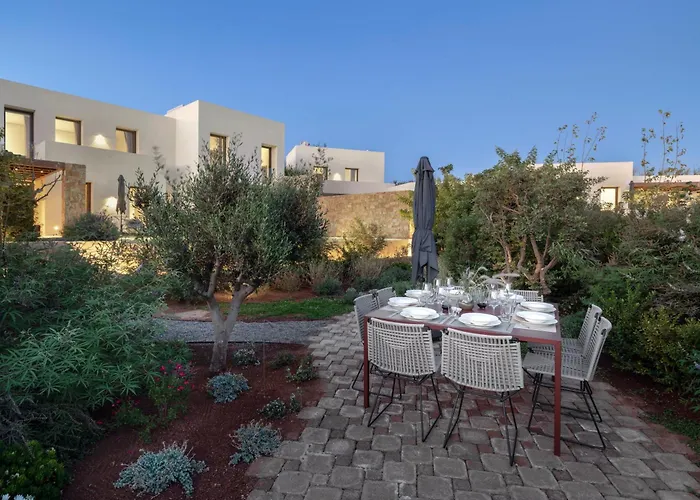 Villa Votsalakia - Seaside Brand New 4 Bdr Oleander Alikí